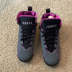 Jordan, size 6.5 , color gray purple